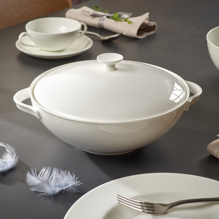 Anmut Covered Vegetable Bowl 1.5 L