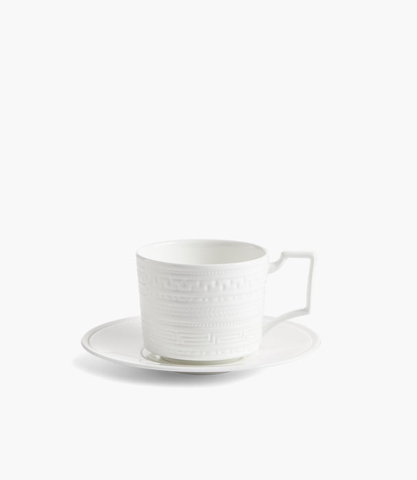 فنجان وصحن شاي أبيض من "إنتاغليو"