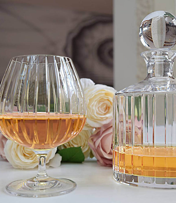 Avenue Round Decanter - Roomours