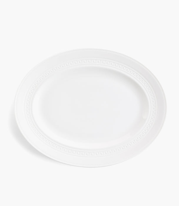 طبق بيضاوي أبيض من "إنتاغليو" ٣٣ سم