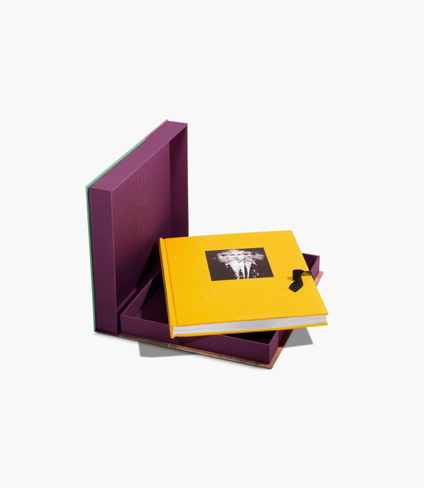 Andy Warhol: The Impossible Collection - Roomours