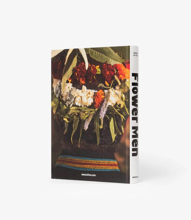 Saudi Arabia: Flower Men - Roomours