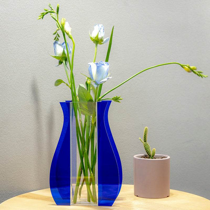 Oliver Acrylic Vase - Clear & Blue - Roomours