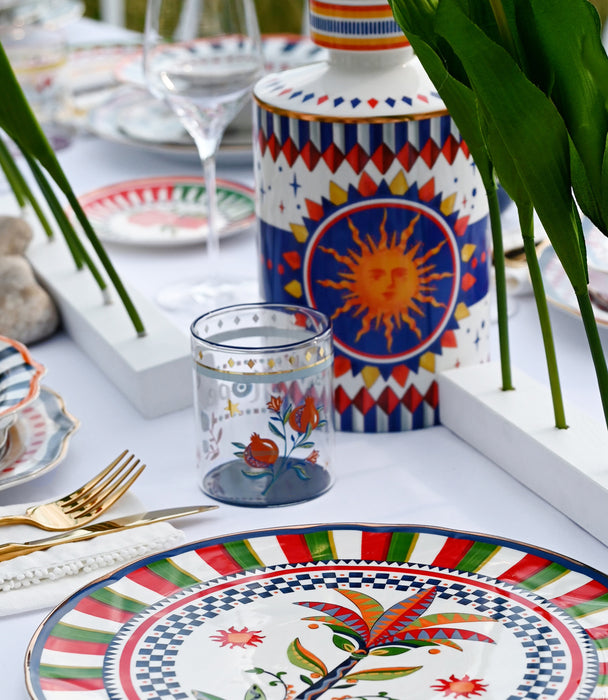 صحن دولتشي فيتا بورسلين ملوّن برسمة نخلة