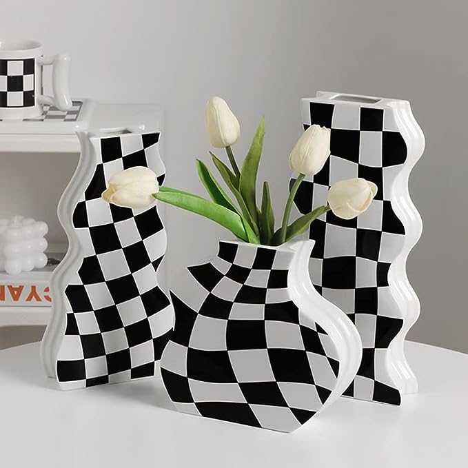 Monochroma Wavy Large Vase - Monochrome