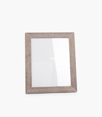 Tranquility Striped Hide Frame, Offwhite/Black 25x20cm - Roomours